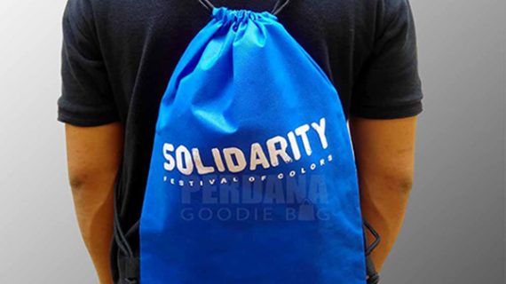tas spunbond serut ransel dengan sablon