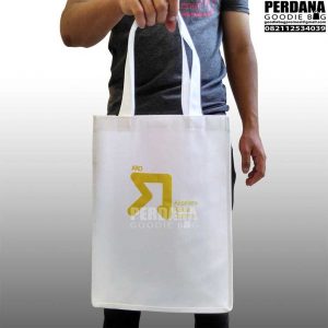 goodie bag promosi spunbond murah meriah di Jakarta Pusat by Perdana Q3629