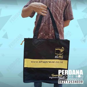 tas promosi untuk haji bahan kanvas di Makassar by Perdana id4210